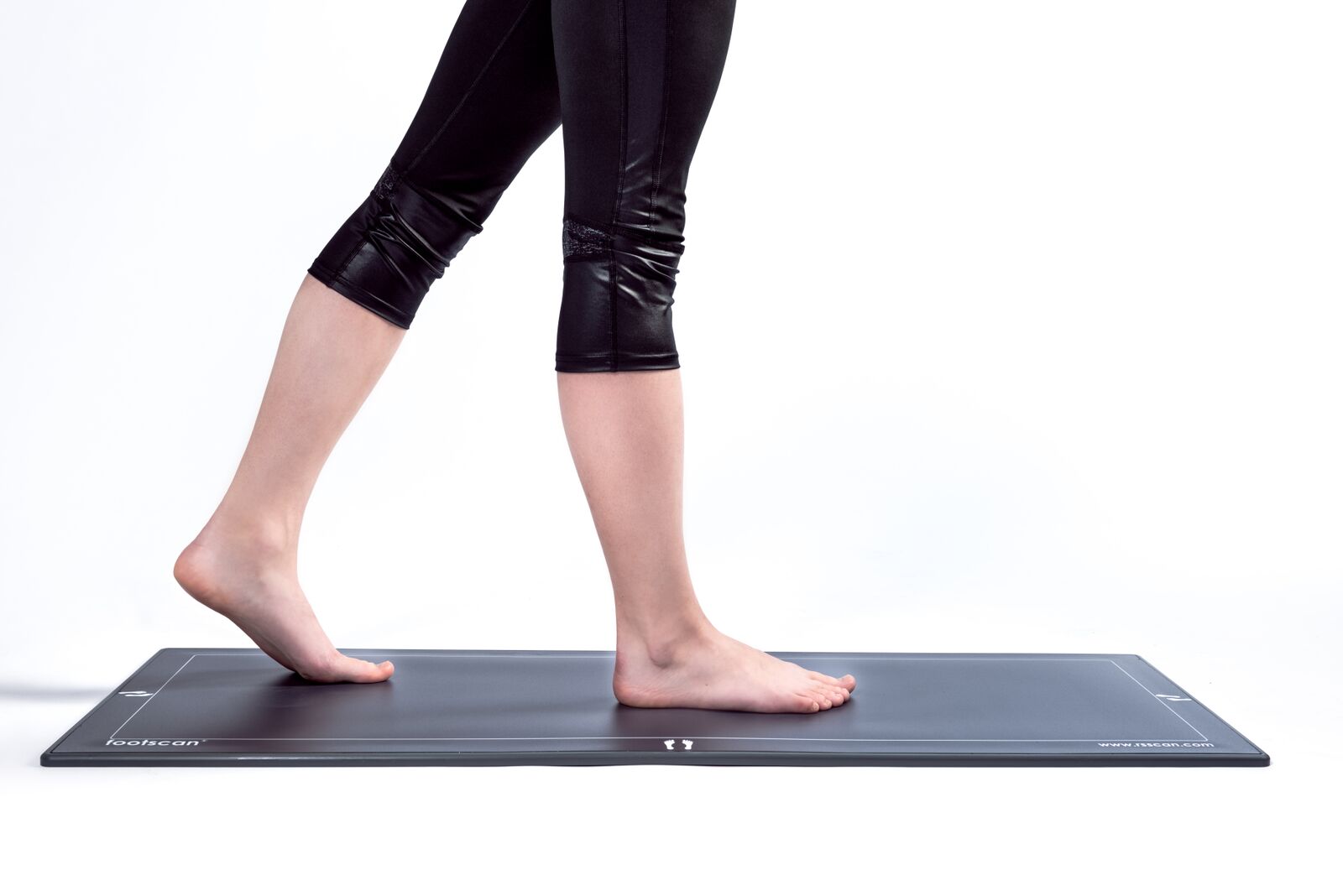 Digital gait and pressure assessment